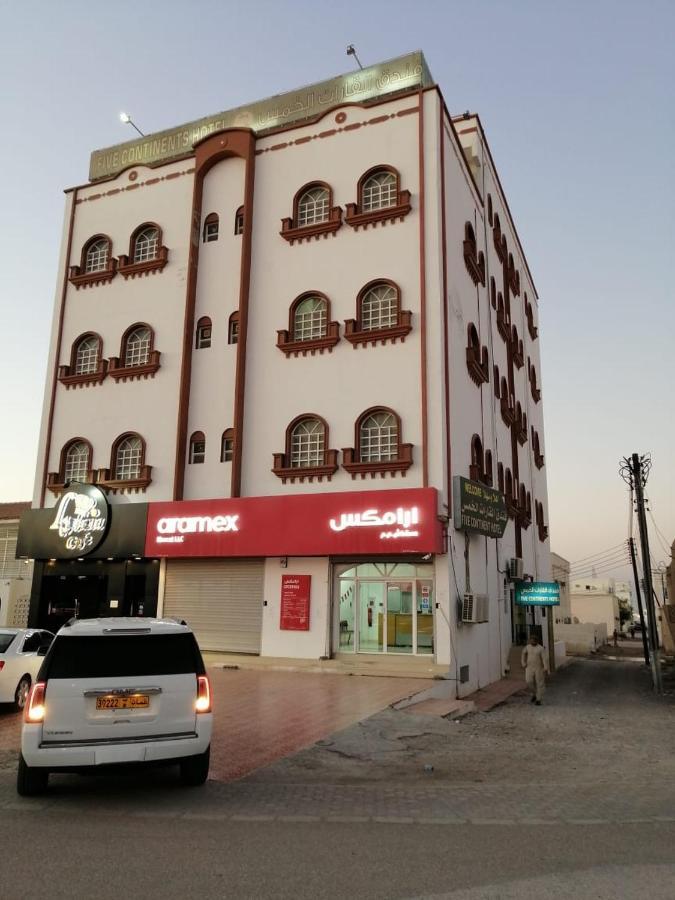 Five Continents Hotel Sur Bagian luar foto