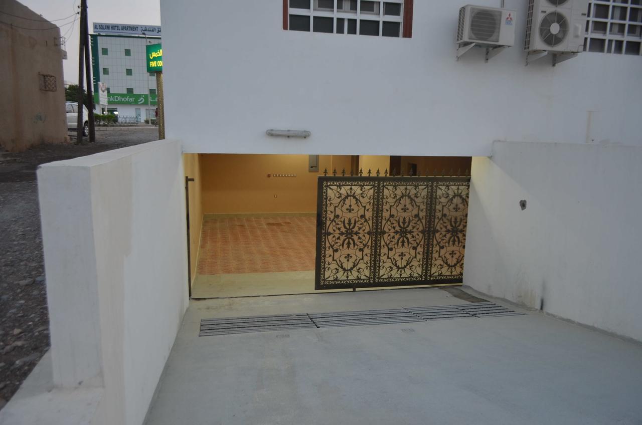 Five Continents Hotel Sur Bagian luar foto