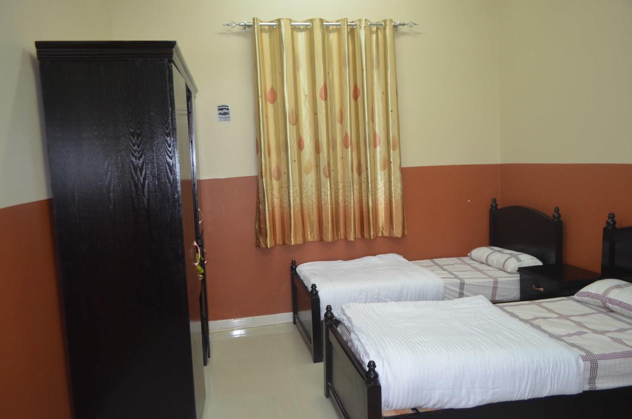 Five Continents Hotel Sur Bagian luar foto