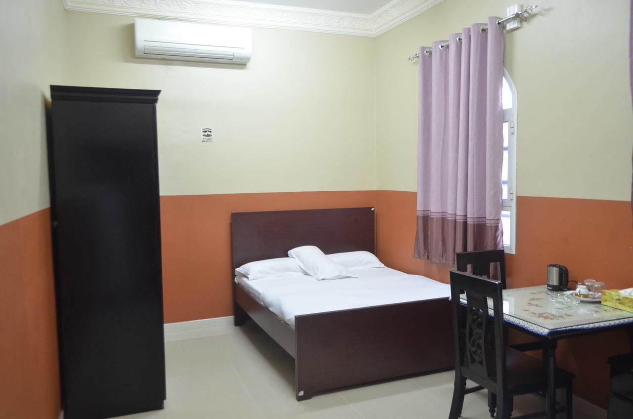 Five Continents Hotel Sur Bagian luar foto