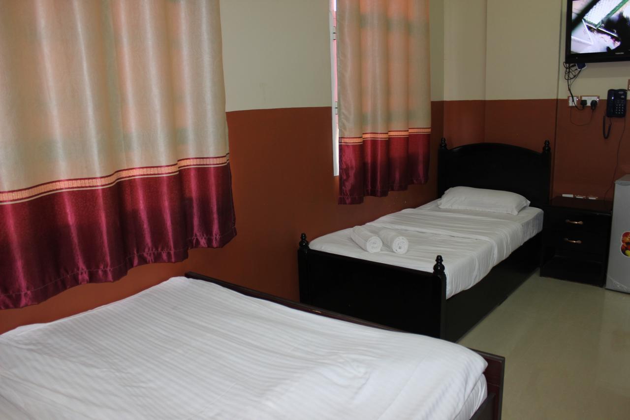 Five Continents Hotel Sur Bagian luar foto